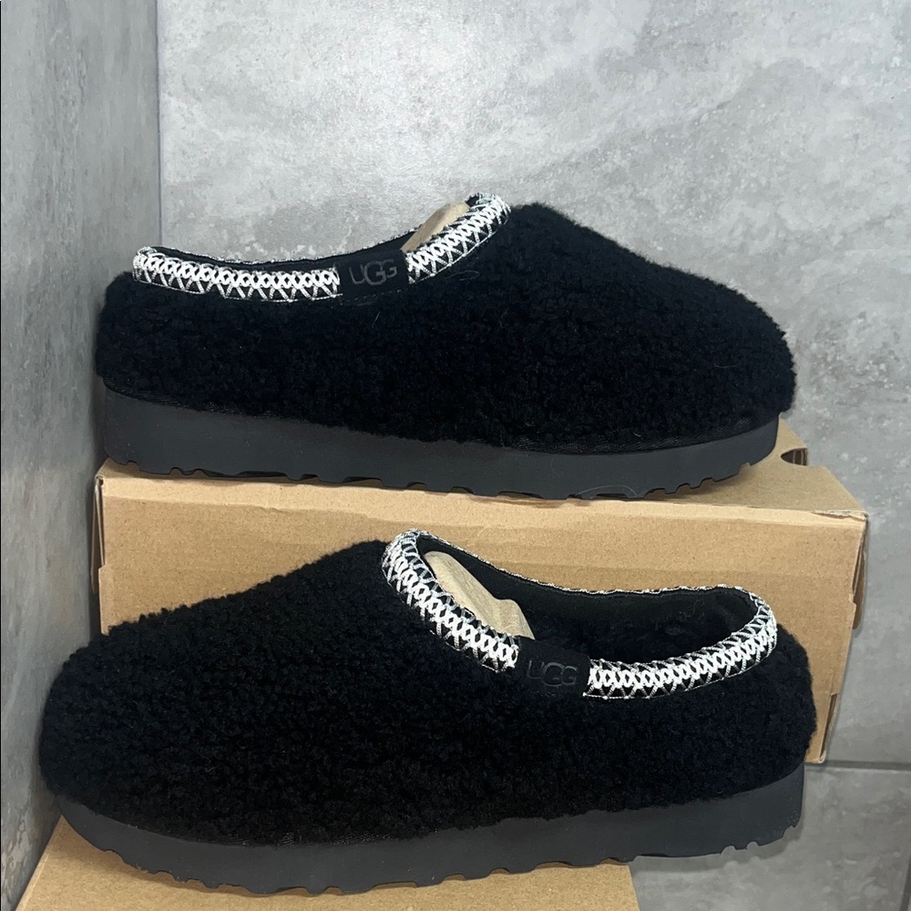 UGG TASMAN MAXI CURLY